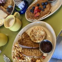 Pumpkin latte with coconut milk. Tofu scramble w/Spyro o, bell peppers & spinach. Wheat toast & hash browns. Vegan pancakes. SOOOOOO GOOD  at Snooze - Larimer St in Denver