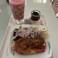 breakfast with berry shake / „steak“ toast / Blueberry sweet sour soya jogurt  at Loving Hut Paradise Island in Penghu