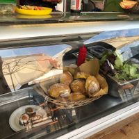 Fresh bread and vegetables at UMAMI - Natura Golosa Food Truck in Dolo