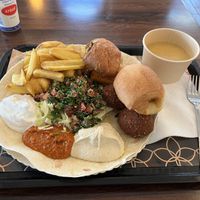 Vegetarischer Teller   at Yasmin Imbiss in Chemnitz