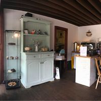 Which cake to choose  at Pots in Falkirk