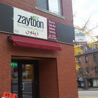 On street parking at Zaytoon in Clinton