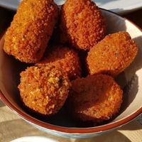 Vegan kroketjes en bitterballen at Wolf Hotel Kitchen & Bar in Alkmaar