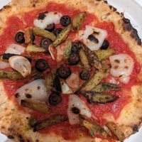 Olives and potatoes at 800 Degrees - Shinjuku in Tokyo