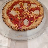 Marinara with vegan cheese at 800 Degrees - Shinjuku in Tokyo