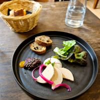  at Like An Elephant in Lyon