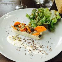 Coleslaw revisité- un régal! at Like An Elephant in Lyon