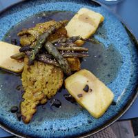 Seitan, polenta et asperges grillées at Like An Elephant in Lyon