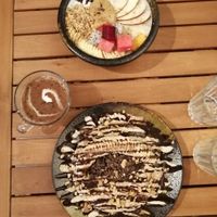 Vainilla pancake and porridge at Brew and Breakfast in Da Lat