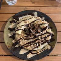 Peanut butter chocolate banana pancakes; miaaaaam at Brew and Breakfast in Da Lat