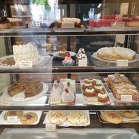 Cabinet at Jo and Nana Cakes in Paris