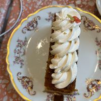 carrot cake at Jo and Nana Cakes in Paris