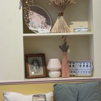 Sitting area  at Jo and Nana Cakes in Paris