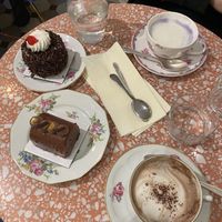   at Jo and Nana Cakes in Paris