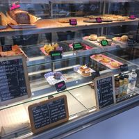 Présentoir  at Jo and Nana Cakes in Paris
