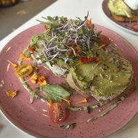Smashed Avocado (vegan)  at Kek in Delft
