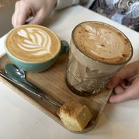 Cappuccino & Chai Latte  at Kek in Delft