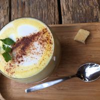 Golden almond latte  at Kek in Delft