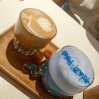 Mermaid Marcha and Soy Latte at Kek in Delft