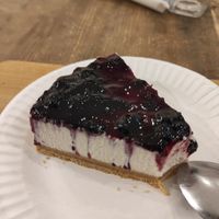 Blueberry cheesecake at Missfagiola in Bologna