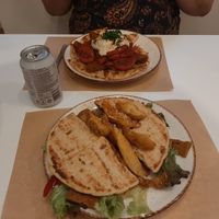 "Mountain Peak" and "Two Peas in a Pod" at Peas in Athens