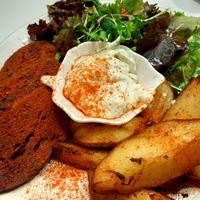 Seitan steak with potatoes and tzaziki at Peas in Athens