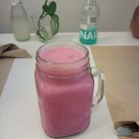 Dragon fruit smoothie at Peas in Athens