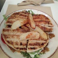 Two peas in a pod at Peas in Athens