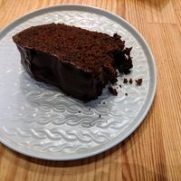 chocolate cake at Peas in Athens