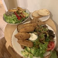 Tofu nugget platter and Buddha bowl at Peas in Athens