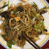 Vegan noodle stir fry  at Restaurant Pékin in Nice