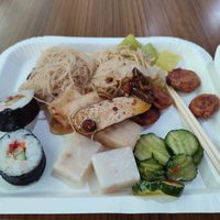  at Qi Lin Su Shi Guan in Taipei