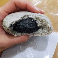 Black sesame cream filled bun at yummyyomil in Seoul