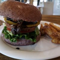 Mushroom burger at yummyyomil in Seoul