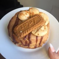 Buenísimos, ojalá tuvieran más opciones veganas  at Rodeo Doughnuts - Shaftesbury Ave in London