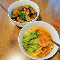 Lunch Bowls 🍜 at Chimy's in Zurich