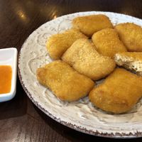 Nuggiez  at LN Fortunate Coffee in Shanghai