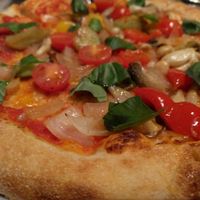 vegetable pizza (~1300¥) at La Luce in Fujikawaguchiko