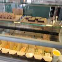 vitrine at Verdetariano in Sevilla