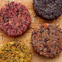 Burgers at Veggie Nessie in Lisbon