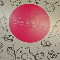 Take-out boxes available at Vegan Food & Sweet Bar in Brno