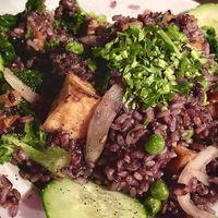 Something Fried Rice
Kale, broccoli, onion, tomato, pea, carrot, green onion 🥰  at Something Vegan in Toluca Lake