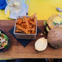Vegan Burger 🍔🌱  at NUL73 in Den Bosch