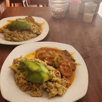 10000/10 el tigrillo vegano 🤩😍😋 at Carmita's Pancake House Restaurant in Montanita