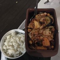 Vegan “telha” : vegetables and chickpeas cooked in a clay pot at Fonte Cuisine in Pico