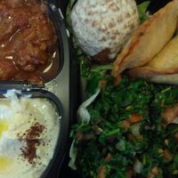 Vegetarian plate to-go at Aux Multiples Saveurs in Clichy