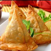 Vegi samosa at Vanakkam India in Siem Reap