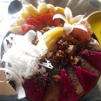 Vegan smoothie bowl at Yellow Flower Cafe in Ubud