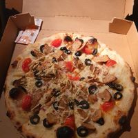 Vegan kebab pizza at ZN Pizza in Lille