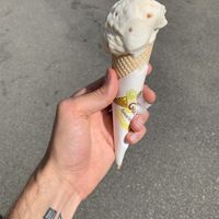 Grainglow's Snickerz Ice-cream at La Golosa Gelato - Monbijoustrasse in Bern